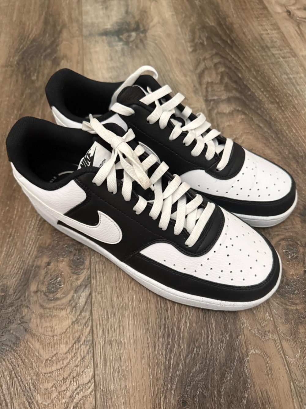 Nike court vision low men’s sneakers size 11